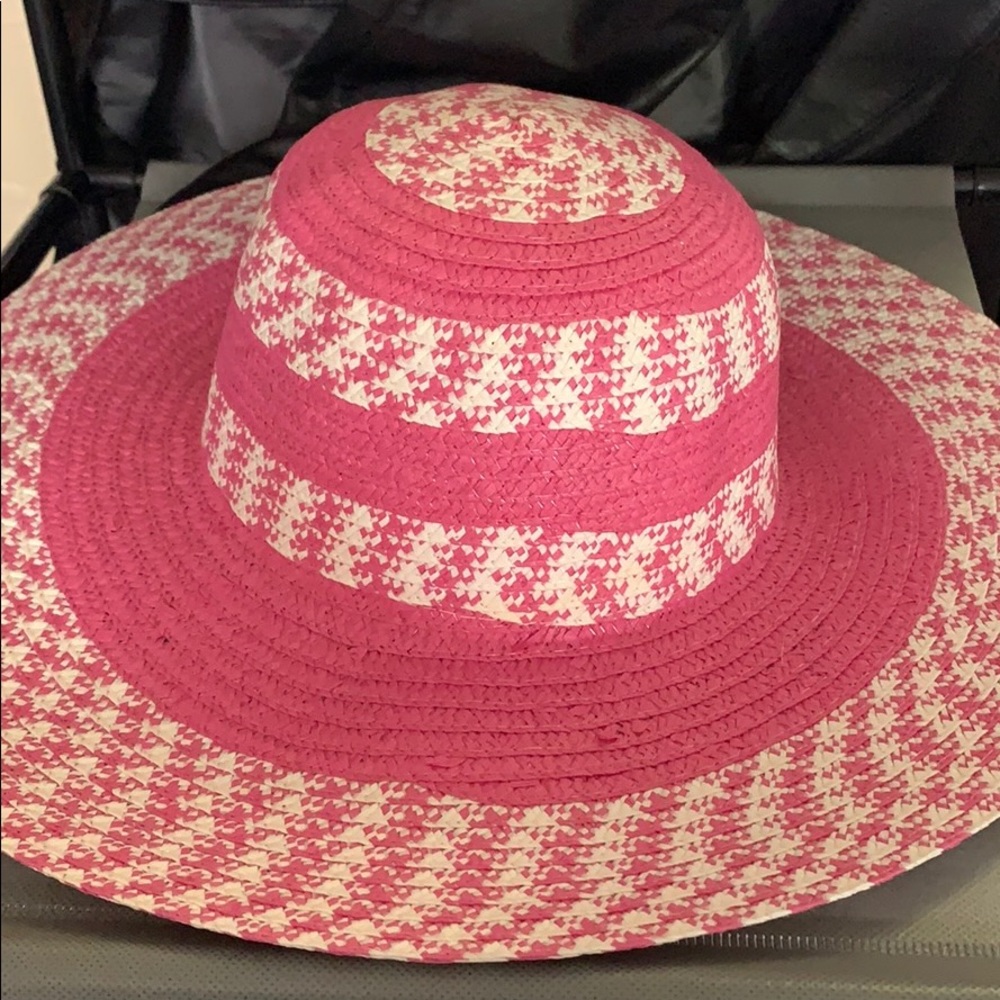 Pink/White Sun Hat! ๐ - Picture 4 of 4